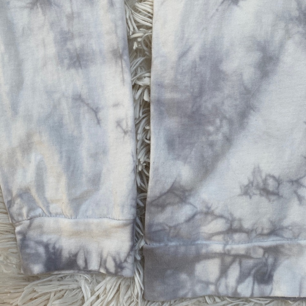 Mono B Tie Dye Top ๐ Gray & White - Picture 7 of 14